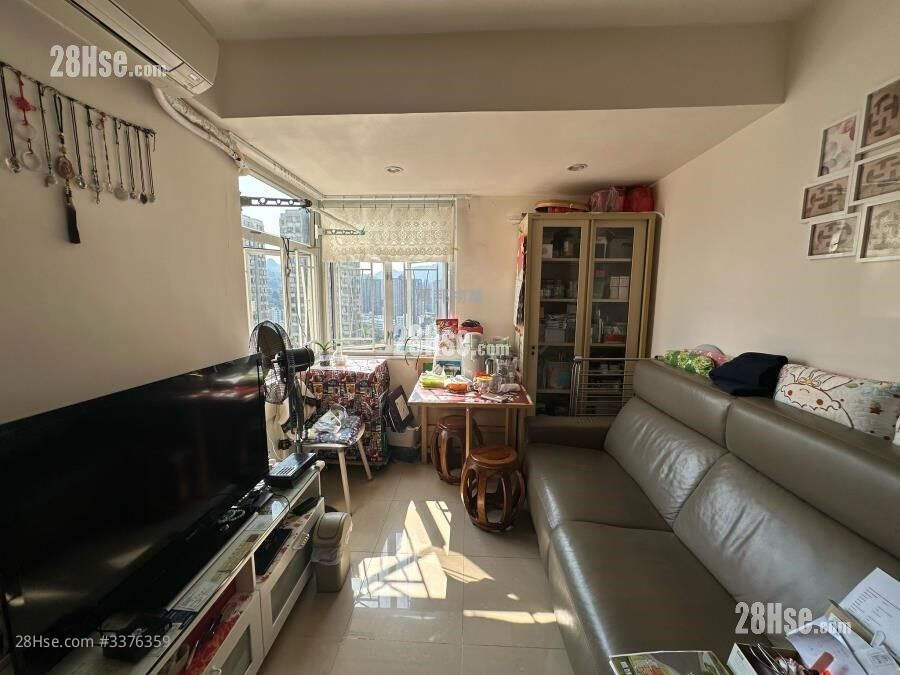 Tai Po Plaza Sell 2 Bedrooms , 1 Bathroom 424 ft² ( 39.4 m² )