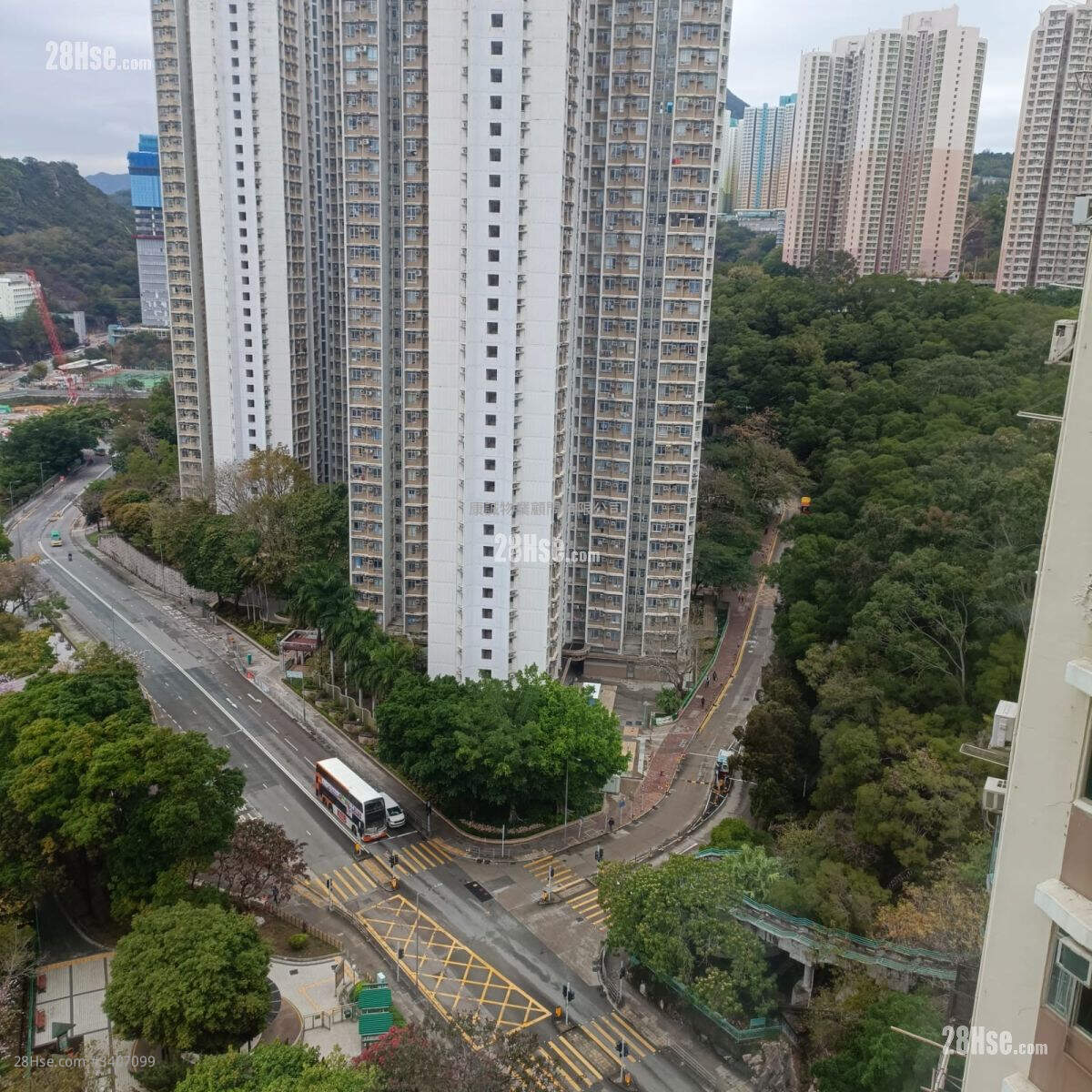 Hiu Ming Court Sell 2 Bedrooms , 1 Bathroom 439 ft² ( 40.8 m² )
