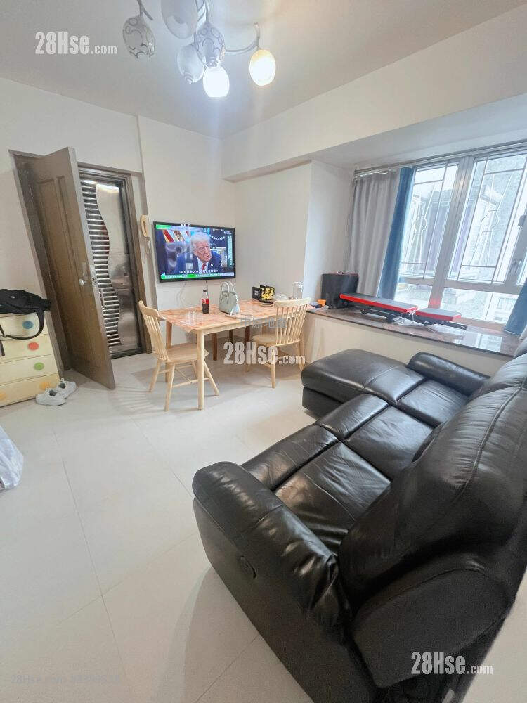 Grandeur Garden Rental 2 Bedrooms , 1 Bathroom 340 ft² ( 31.6 m² )