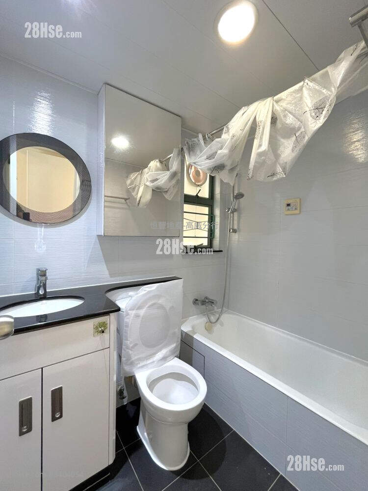 Bayview Park Rental 3 Bedrooms , 2 Bathrooms 624 ft² ( 58.0 m² )