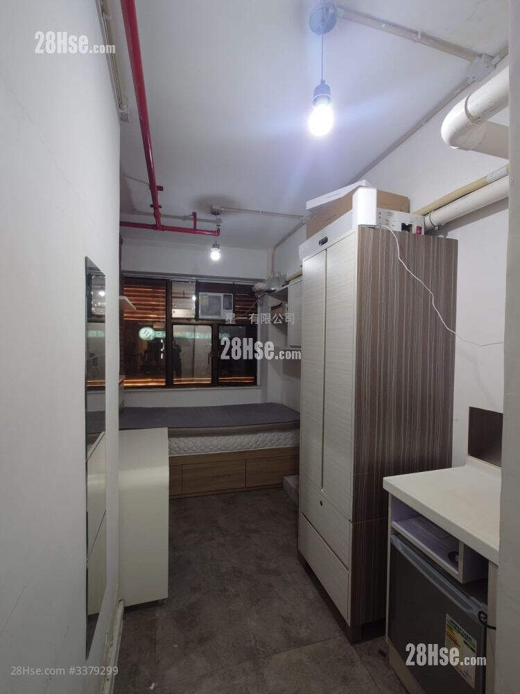 87 Bonham Strand Rental Studio , 1 Bathroom 150 ft² ( 13.9 m² )
