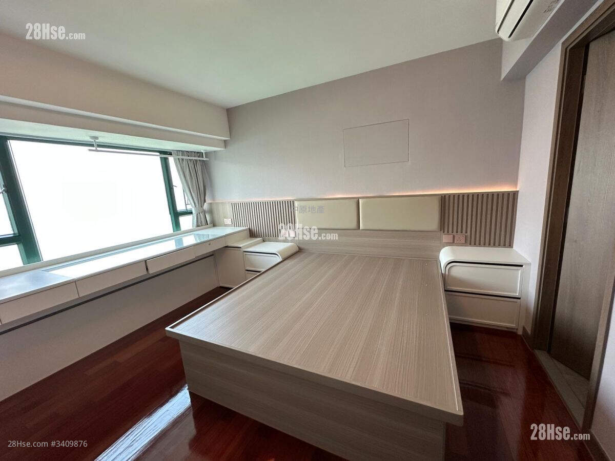 Baycrest Rental 1,113 ft² ( 103.4 m² )