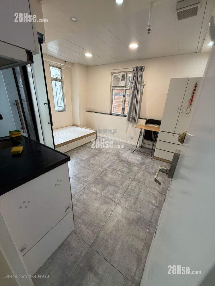 Hang Fat Trading House Rental 200 ft² ( 18.6 m² )