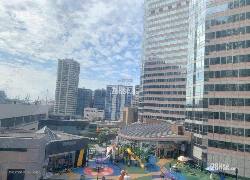 Kwai Chung Plaza Sell 3 Bedrooms 536 ft² ( 49.8 m² )