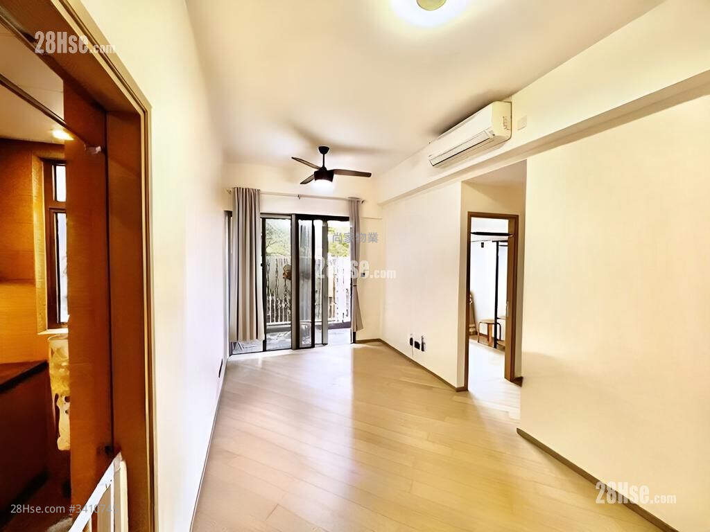 The Parkhill Sell 2 Bedrooms , 1 Bathroom 470 ft² ( 43.7 m² )