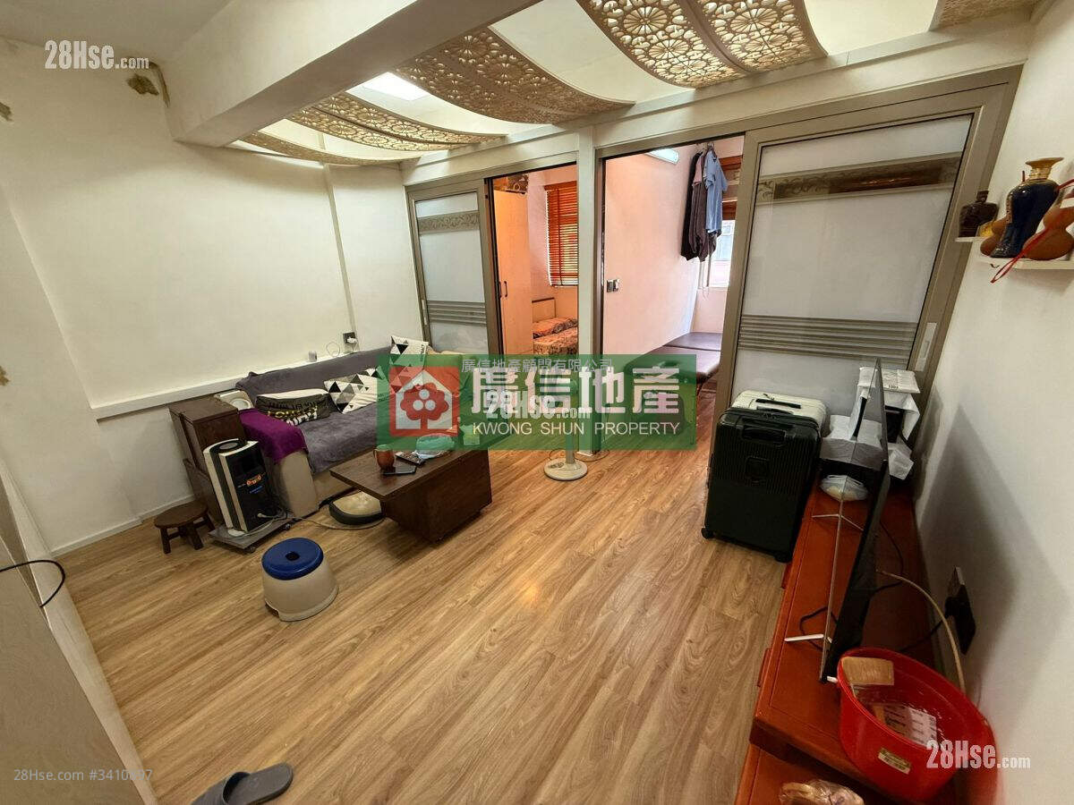 Kwong Fung Building Rental 2 Bedrooms , 1 Bathroom 393 ft² ( 36.5 m² )
