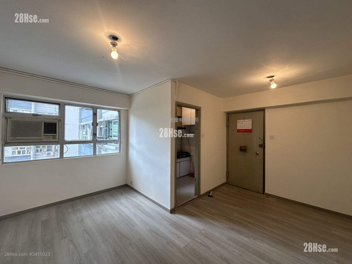 Chi Lok Fa Yuen Sell 3 Bedrooms , 1 Bathroom 511 ft² ( 47.5 m² )