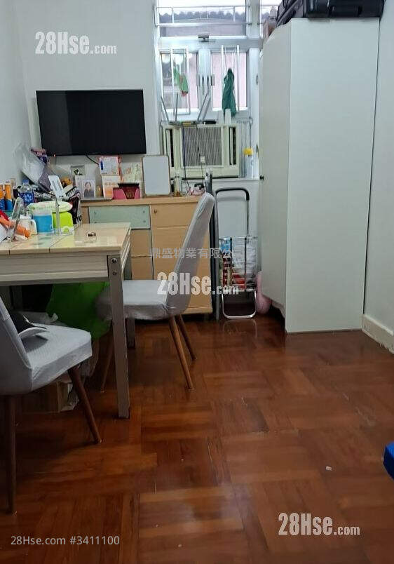Wing Hing Building Rental 2 Bedrooms , 1 Bathroom 381 ft² ( 35.4 m² )