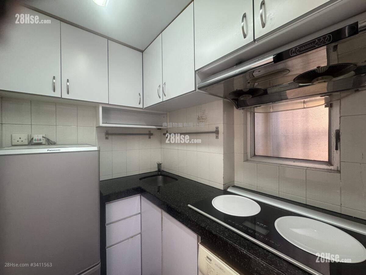 Tobacco House Rental 2 Bedrooms , 1 Bathroom 313 ft² ( 29.1 m² )