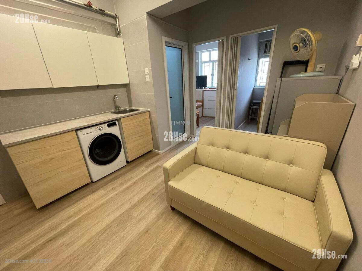 Aldrich House Sell 2 Bedrooms , 1 Bathroom 300 ft² ( 27.9 m² )