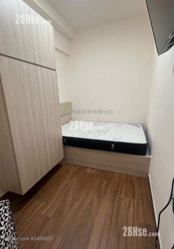 Hong Kiu Mansion Rental Studio , 1 Bathroom 150 ft² ( 13.9 m² )