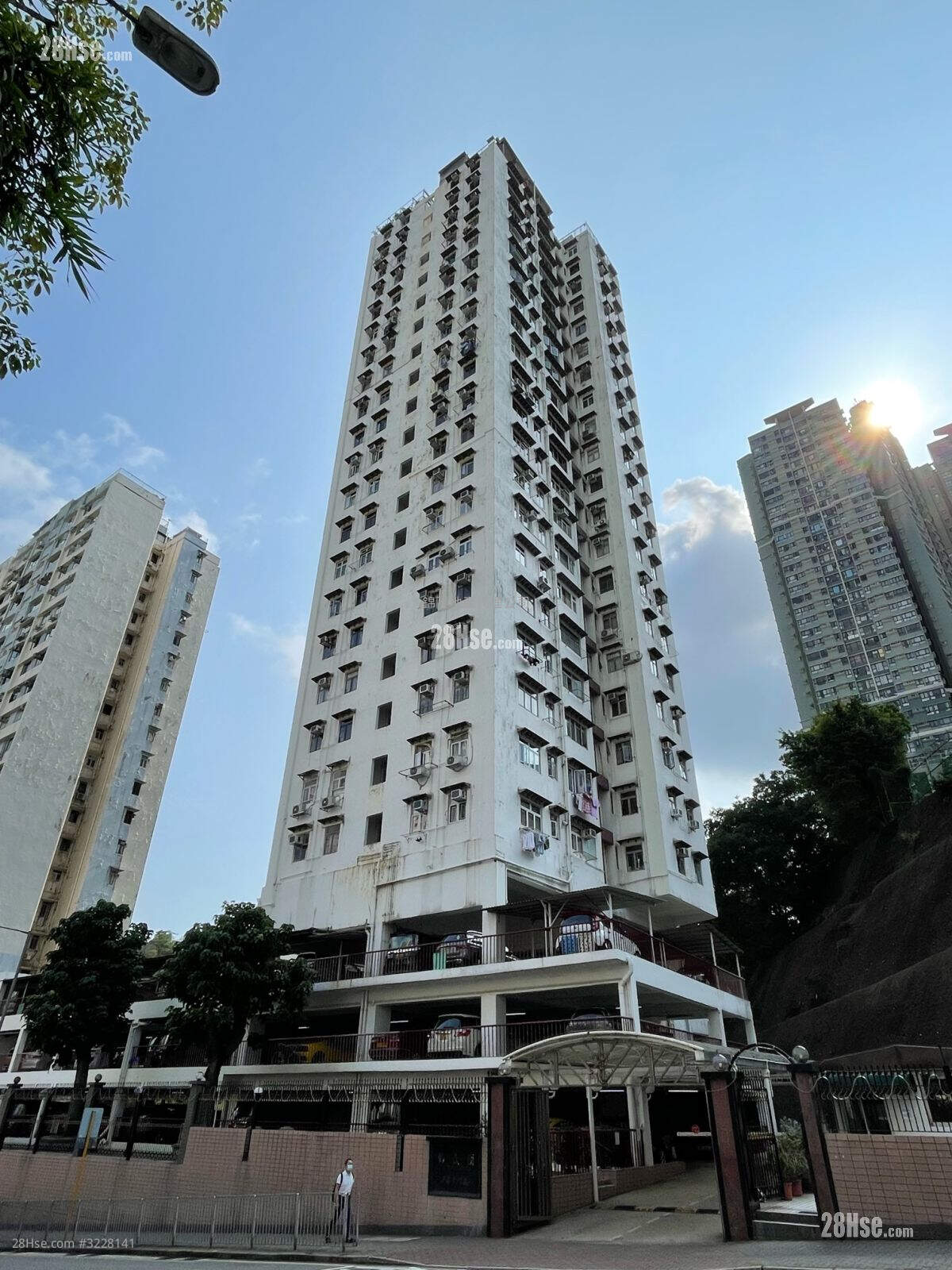 Hipway Towers Sell 2 Bedrooms , 1 Bathroom 614 ft² ( 57.0 m² )