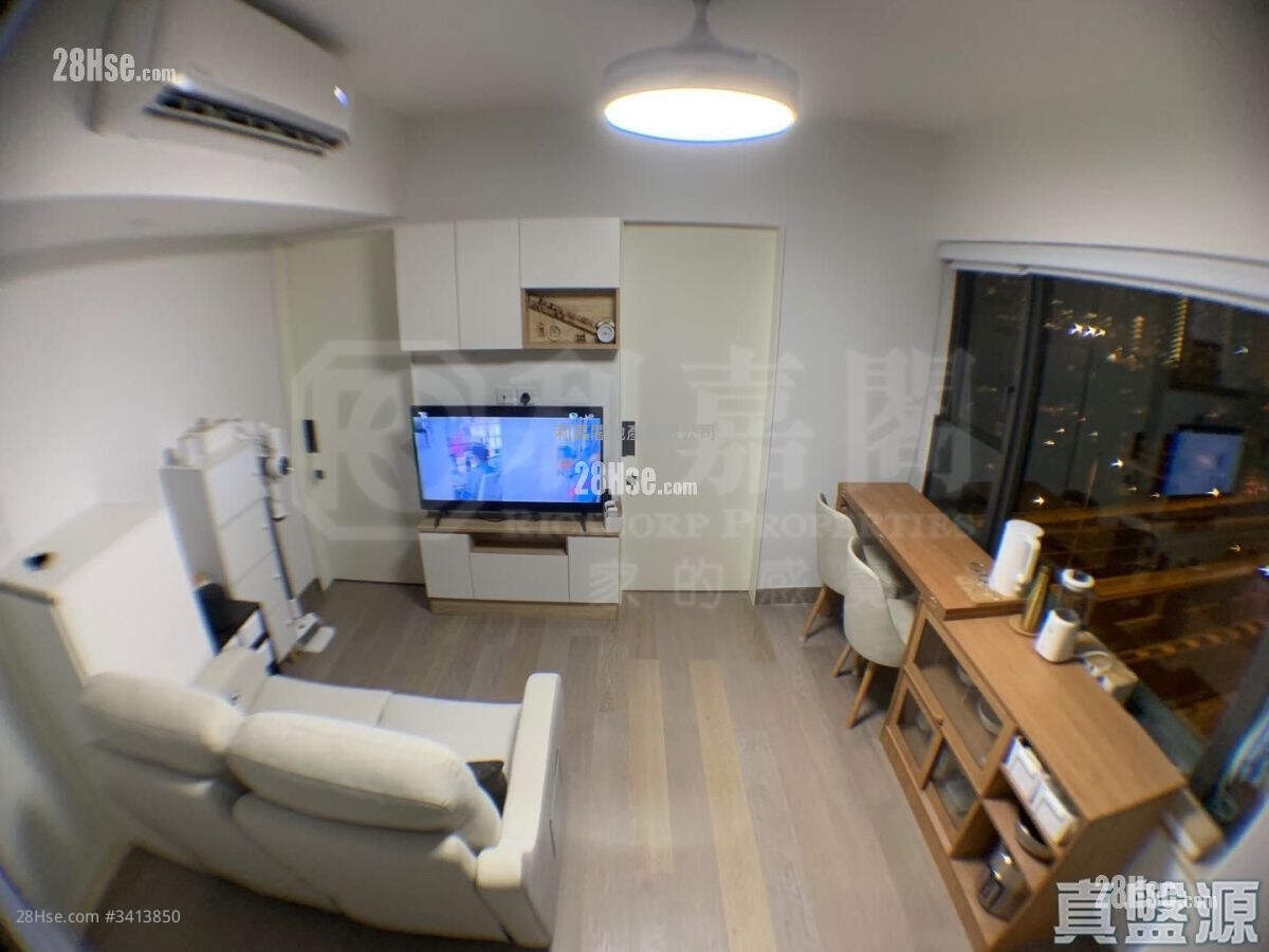 West Park Sell 2 Bedrooms 326 ft² ( 30.3 m² )