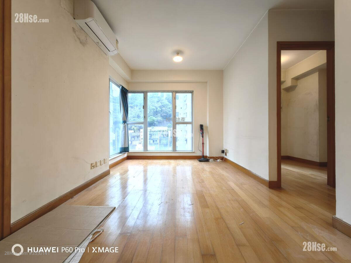 Le Village Rental 2 Bedrooms , 1 Bathroom 385 ft² ( 35.8 m² )