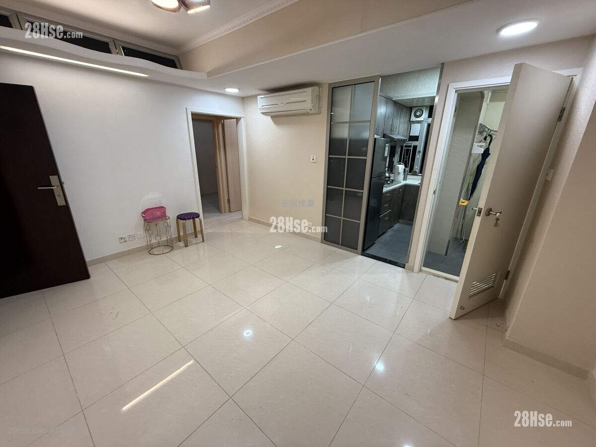 Oscar Court Sell 3 Bedrooms 480 ft² ( 44.6 m² )