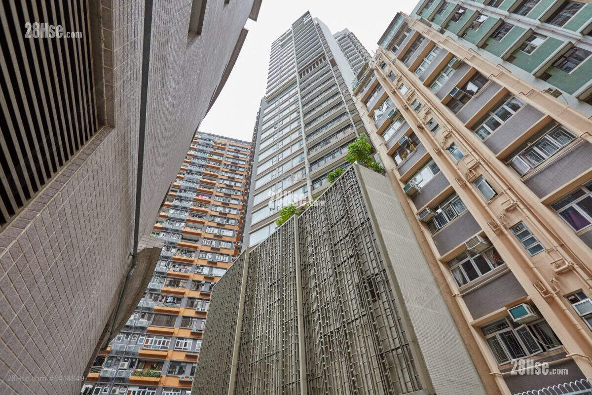 The Babington Sell 3 Bedrooms , 1 Bathroom 1,226 ft² ( 113.9 m² )