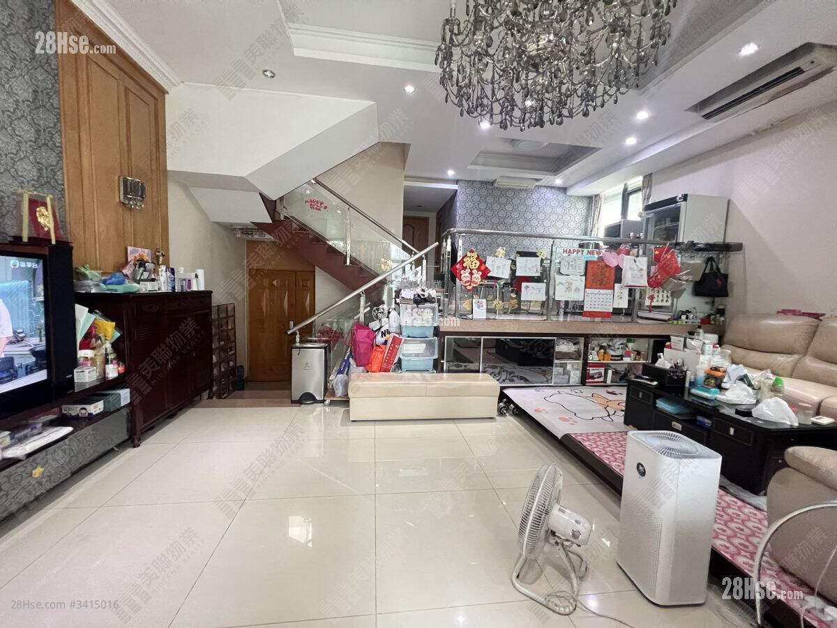 Greenery Gardens Sell 4 Bedrooms 1,659 ft² ( 154.1 m² )