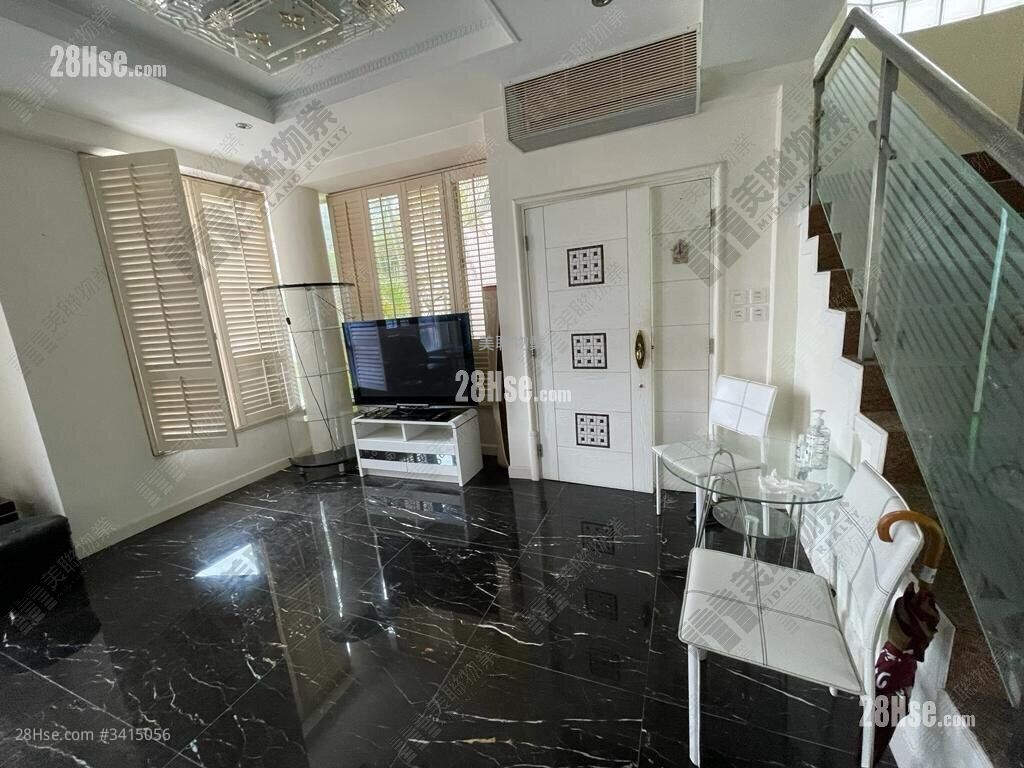 Rolling Hills Sell 3 Bedrooms 1,431 ft² ( 132.9 m² )