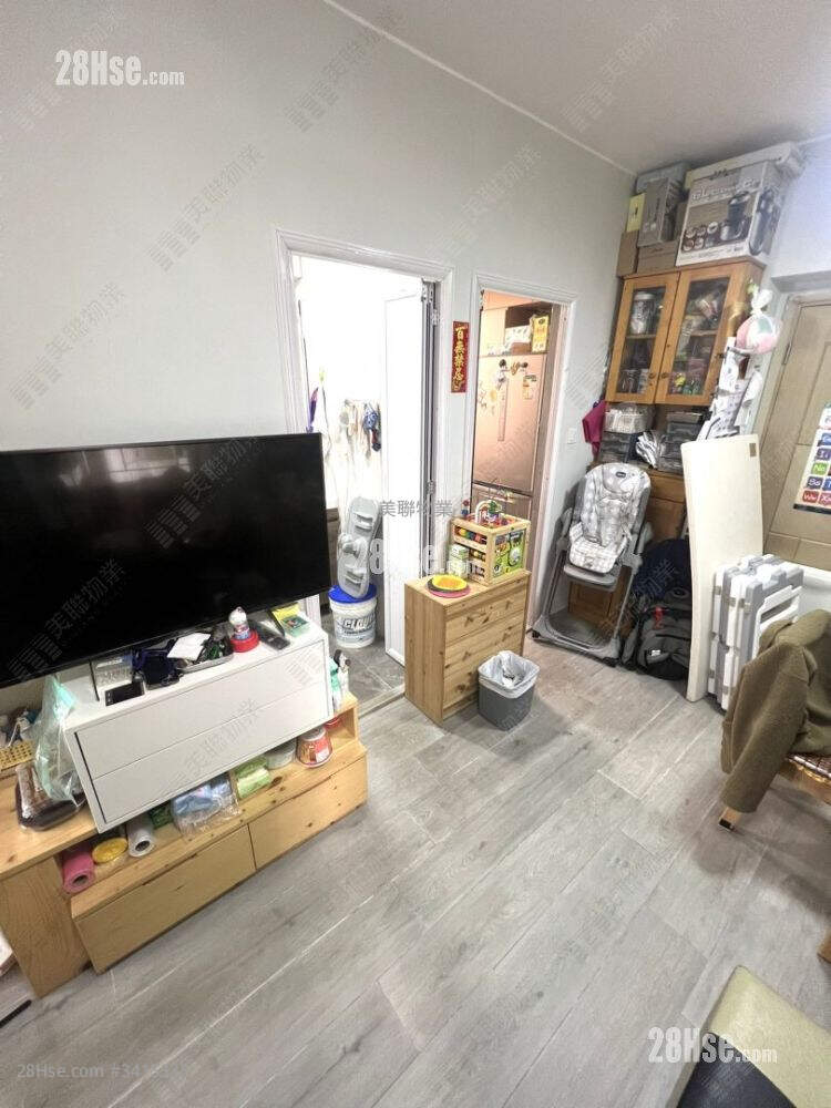 Tsuen King Garden Sell 2 Bedrooms , 1 Bathroom 362 ft² ( 33.6 m² )