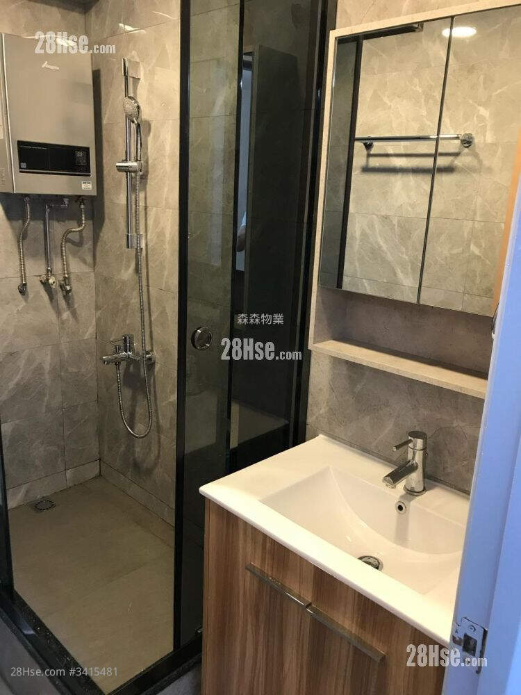 Oceanic Building Rental 2 Bedrooms , 1 Bathroom 445 ft² ( 41.3 m² )