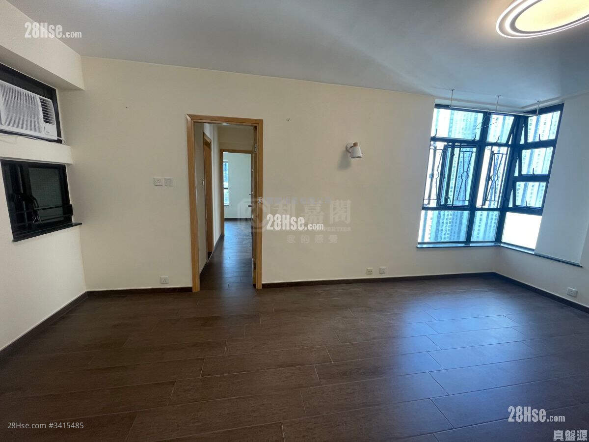 Bayview Garden Sell 3 Bedrooms , 2 Bathrooms 610 ft² ( 56.7 m² )