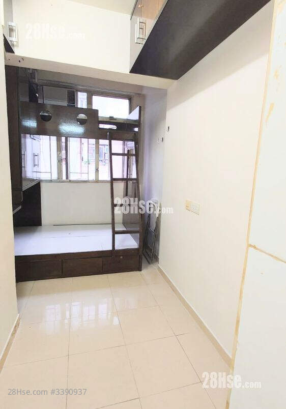 Yau Lee Building Rental Studio 130 ft² ( 12.1 m² )