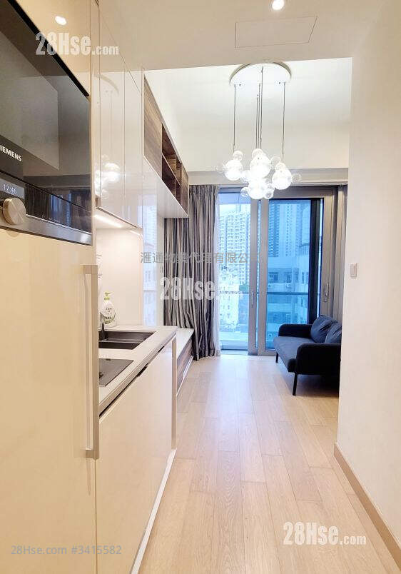 Island Residence Sell Studio , 1 Bathroom 271 ft² ( 25.2 m² )