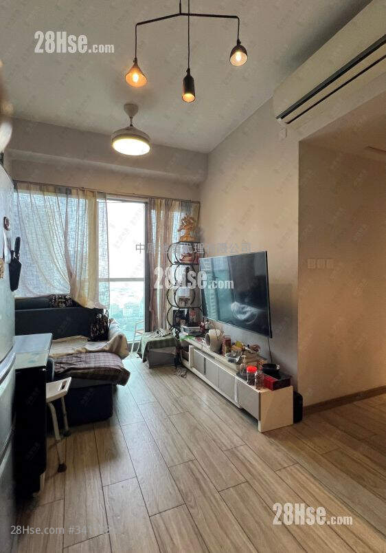 Park One Rental 3 Bedrooms , 2 Bathrooms 594 ft² ( 55.2 m² )