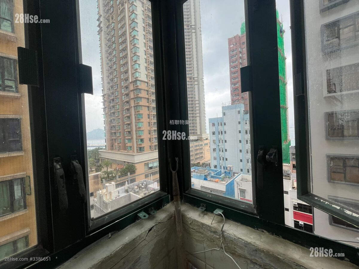 Kam Tong Mansion Sell 3 Bedrooms 426 ft² ( 39.6 m² )