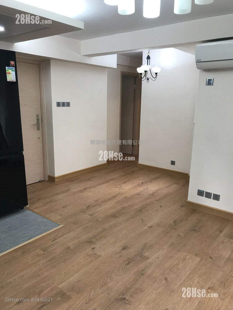Smithfield Terrace Rental 2 Bedrooms , 1 Bathroom 457 ft² ( 42.5 m² )