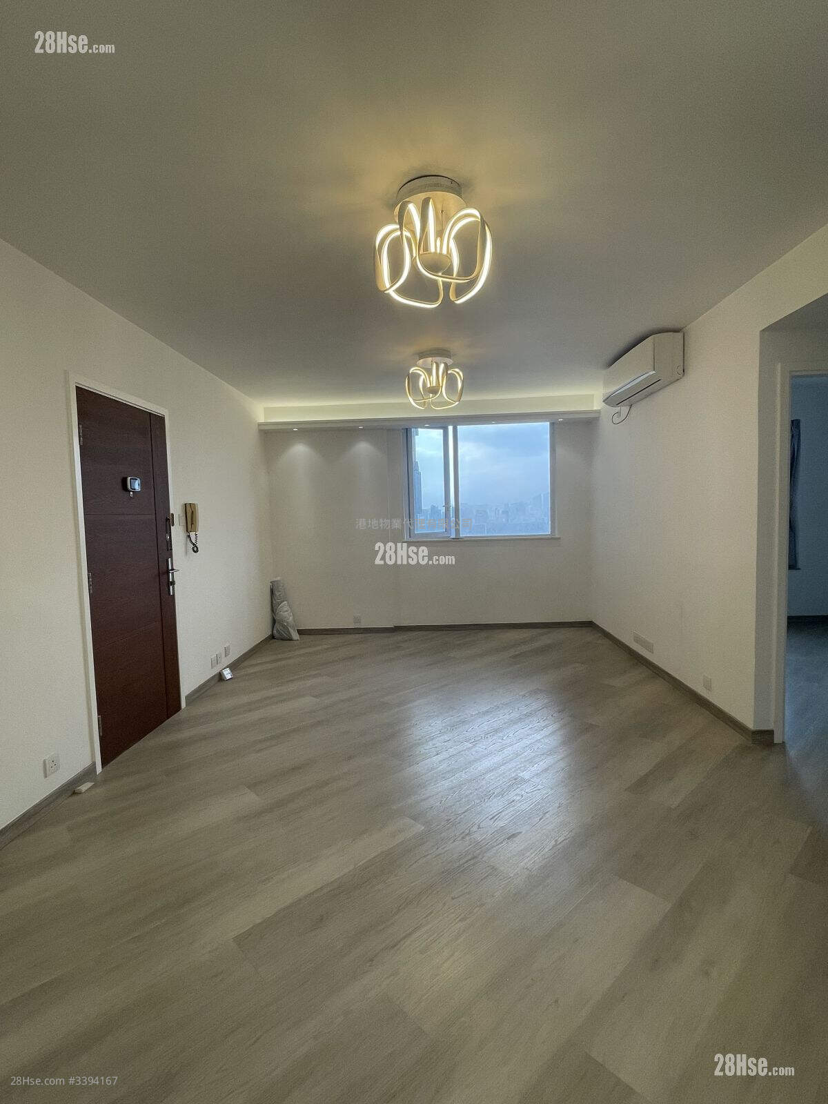 Victoria Centre Rental 2 Bedrooms , 1 Bathroom 572 ft² ( 53.1 m² )