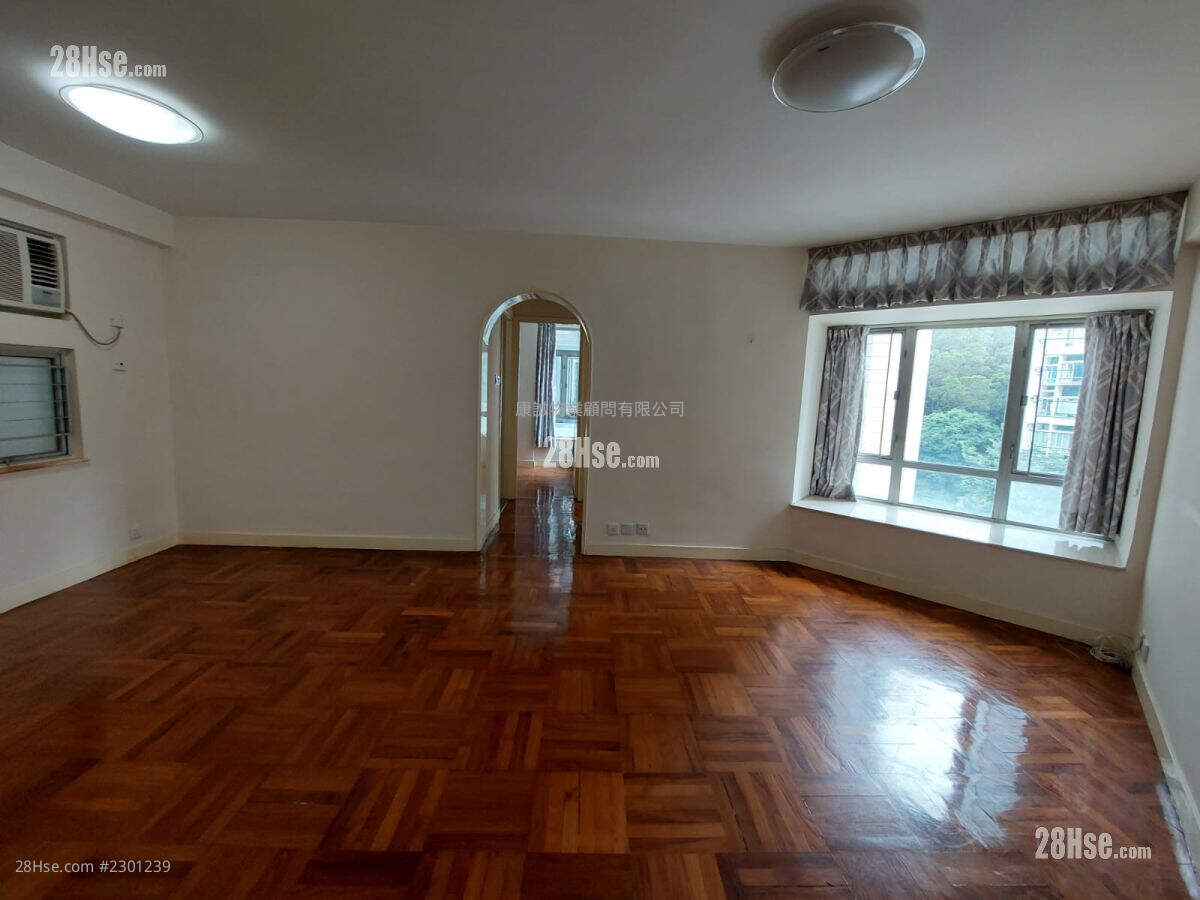 Sceneway Garden Rental 3 Bedrooms , 1 Bathroom 614 ft² ( 57.0 m² )