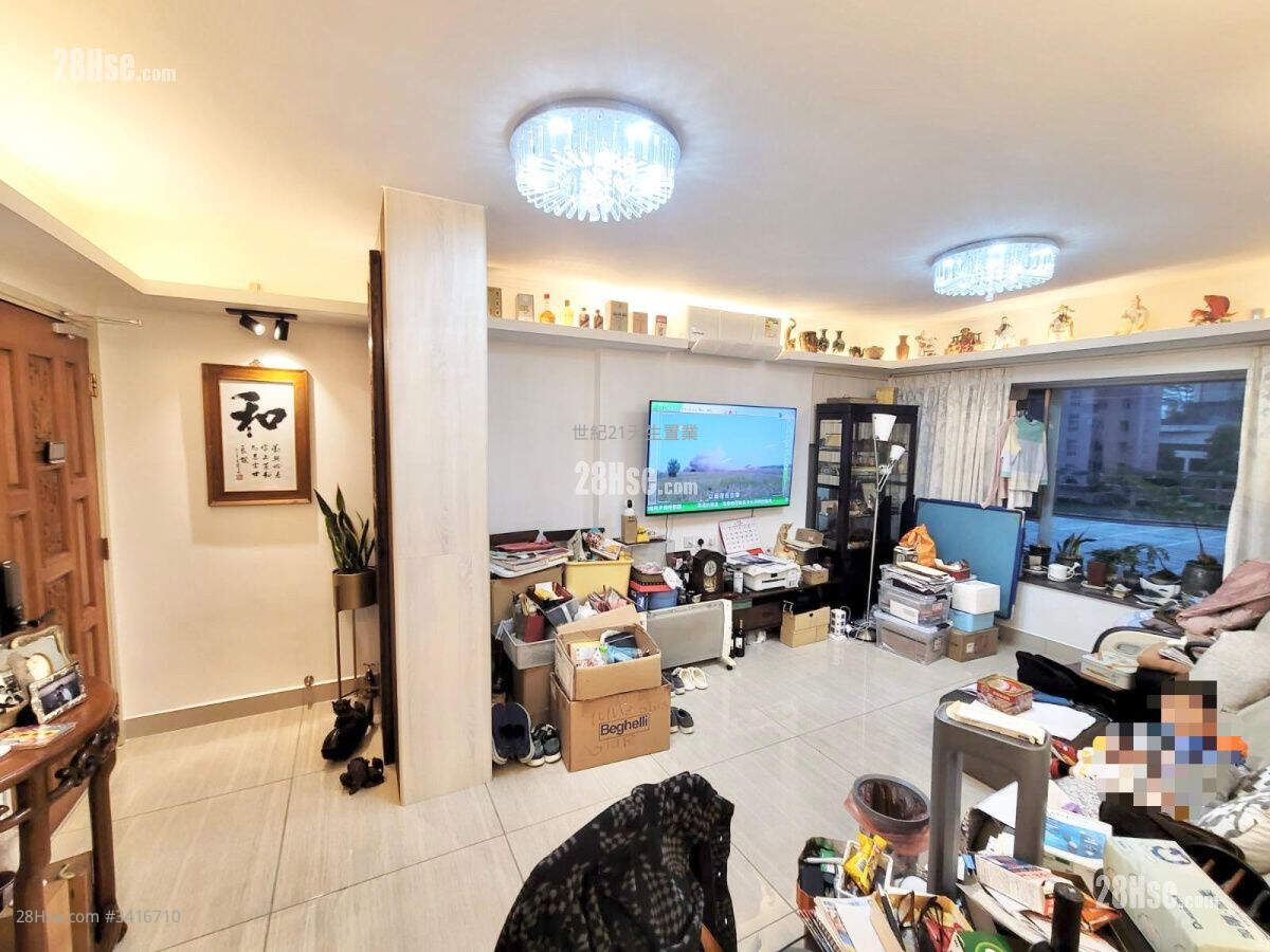 Peridot Court Sell 3 Bedrooms , 1 Bathroom 686 ft² ( 63.7 m² )