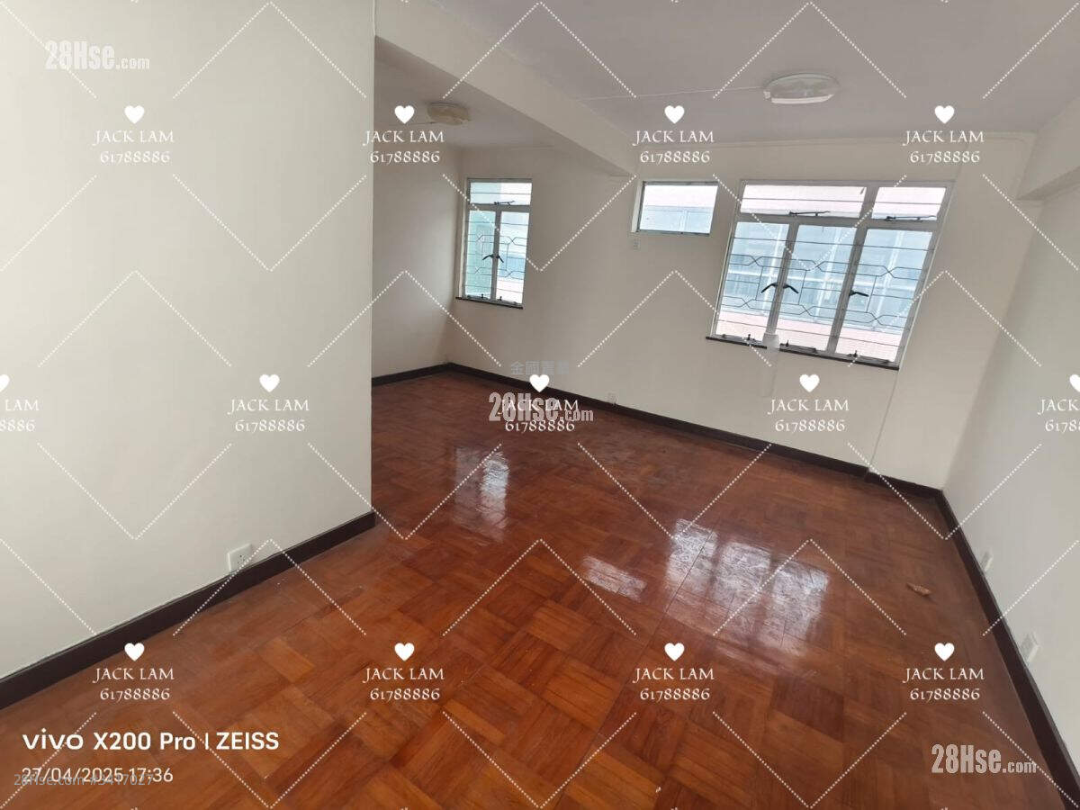 Sovereign Mansion Sell 3 Bedrooms , 1 Bathroom 521 ft² ( 48.4 m² )
