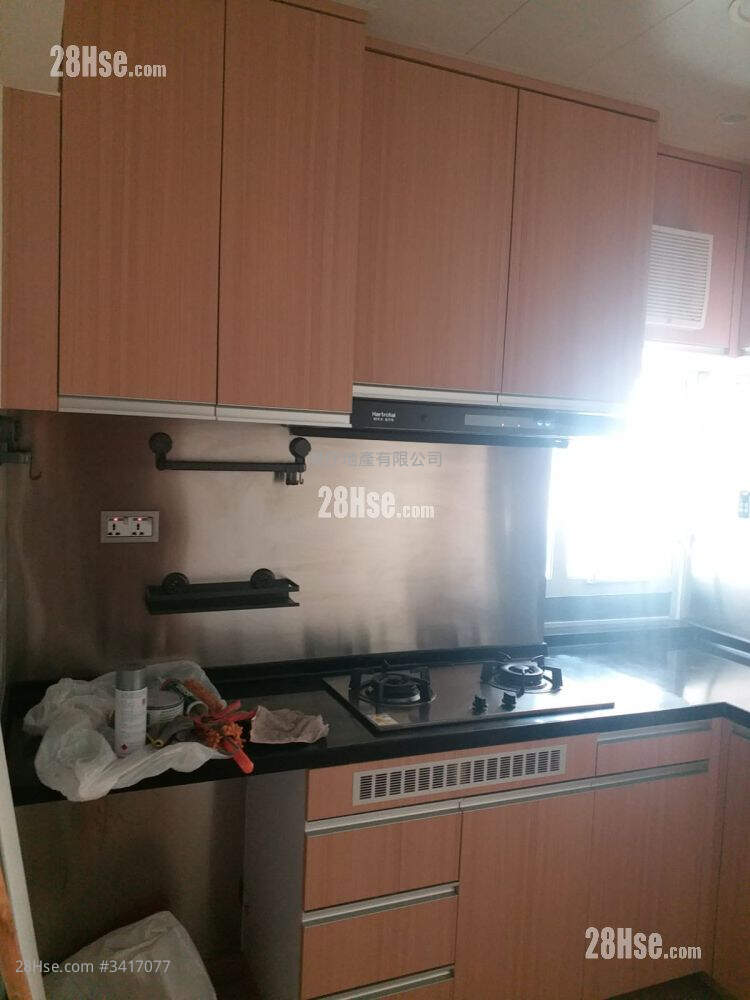 Johnston Court Rental 2 Bedrooms , 1 Bathroom 473 ft² ( 43.9 m² )