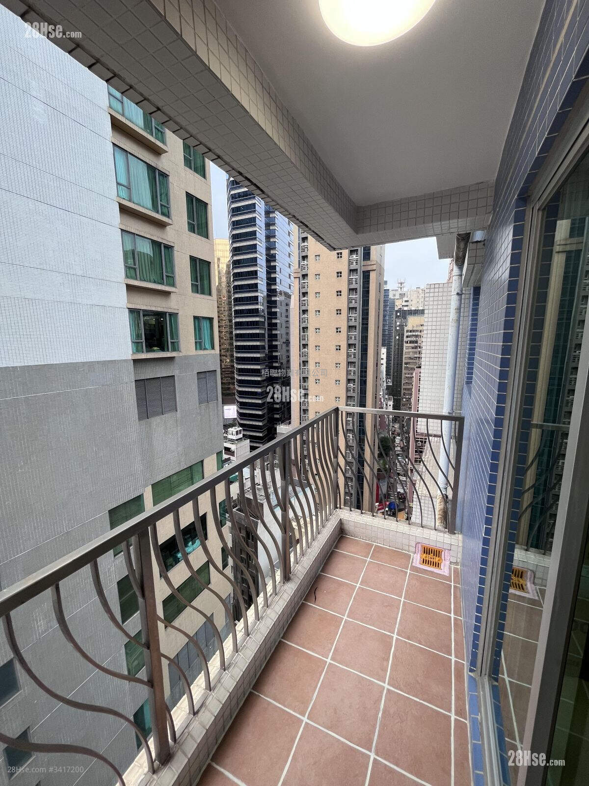Tung Tze Terrace Rental 2 Bedrooms , 1 Bathroom 451 ft² ( 41.9 m² )