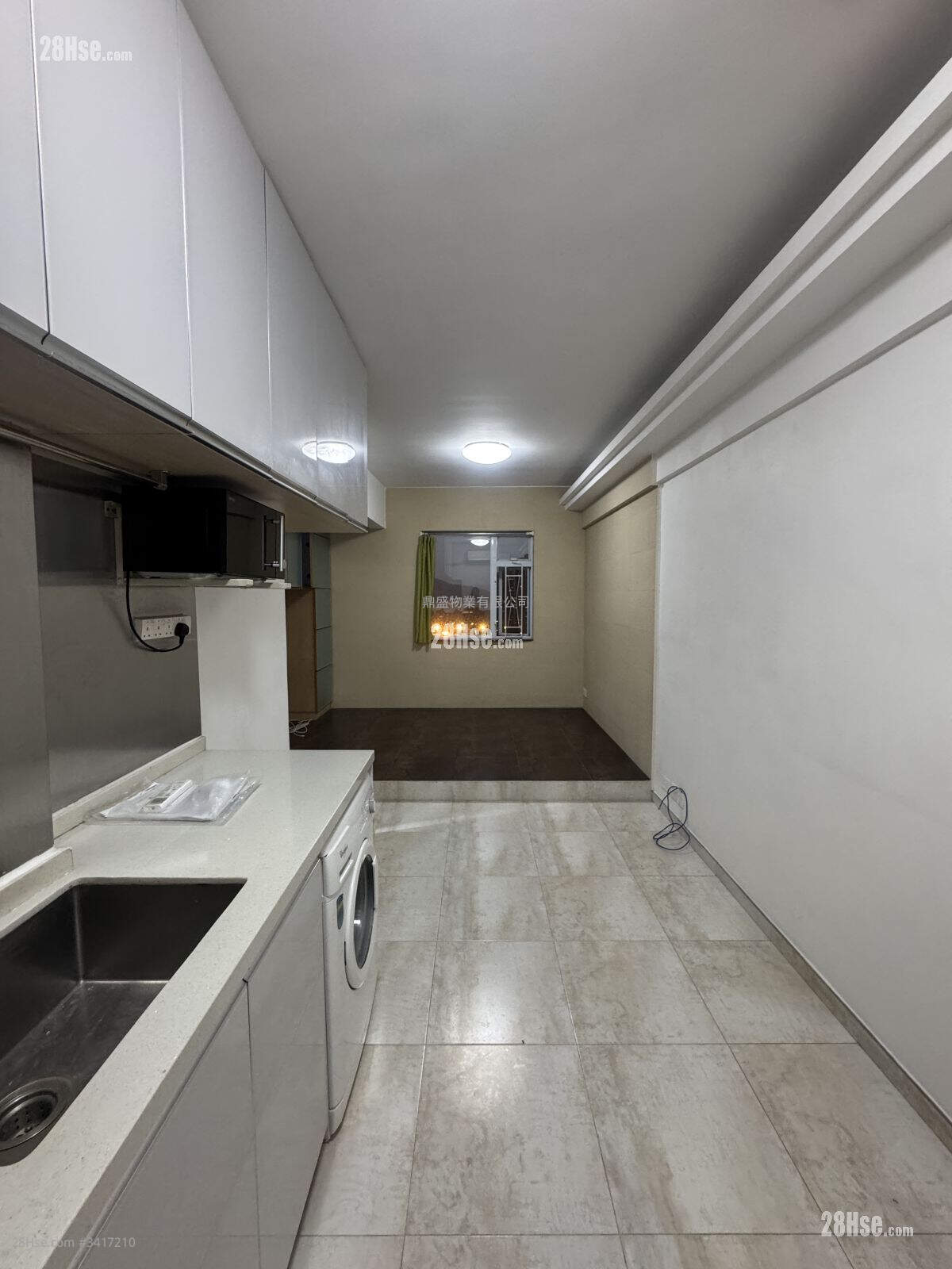 Dragon View House Rental 2 Bedrooms , 1 Bathroom 408 ft² ( 37.9 m² )