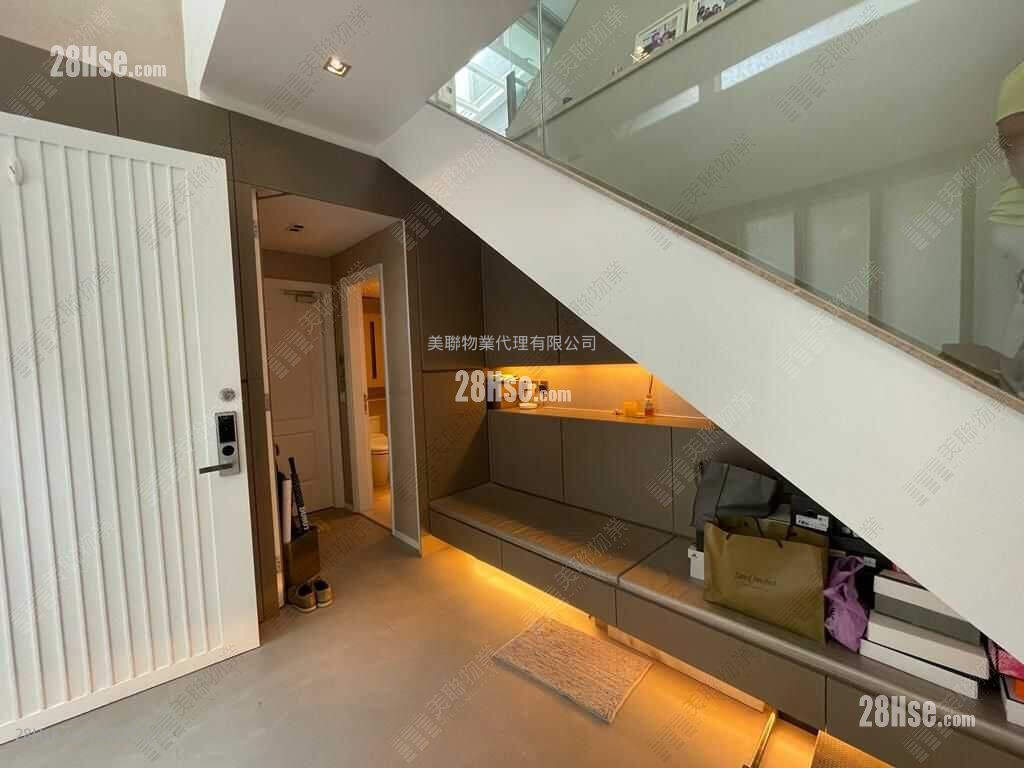 The Great Hill Sell 4 Bedrooms , 2 Bathrooms 3,197 ft² ( 297.0 m² )
