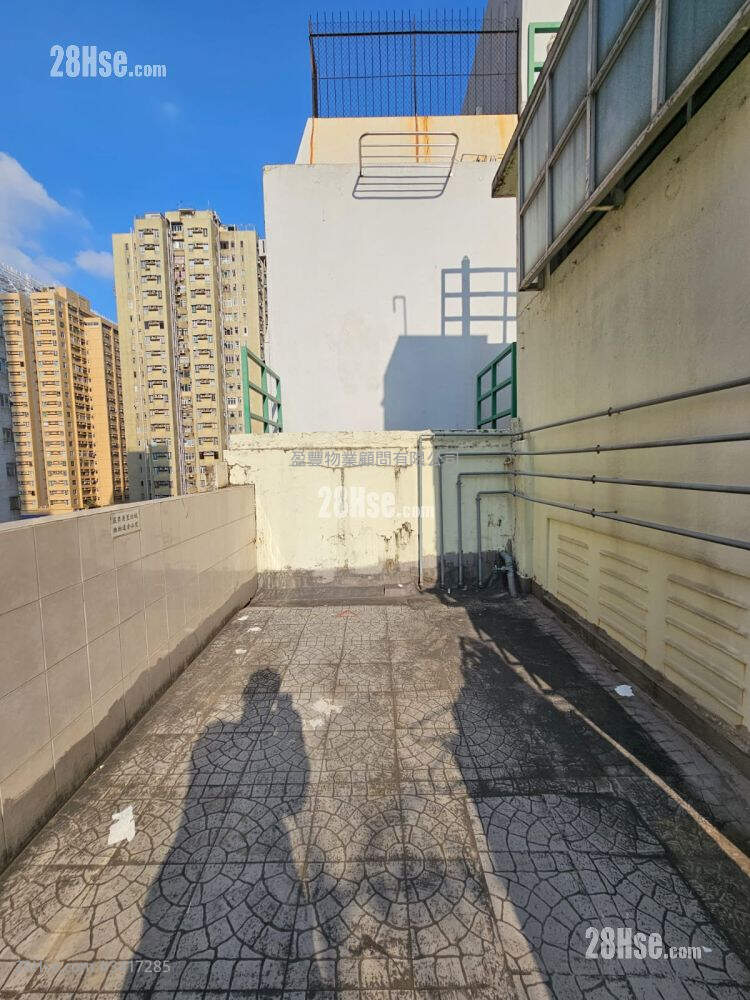 Lin Fung Mansion Sell 2 Bedrooms , 1 Bathroom 407 ft² ( 37.8 m² )