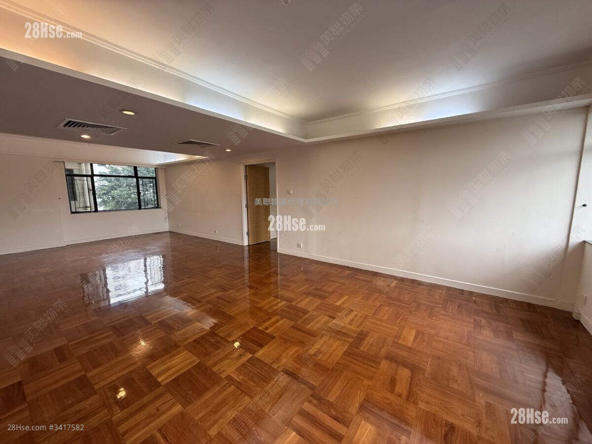 The Crescent Sell 4 Bedrooms 2,057 ft² ( 191.1 m² )
