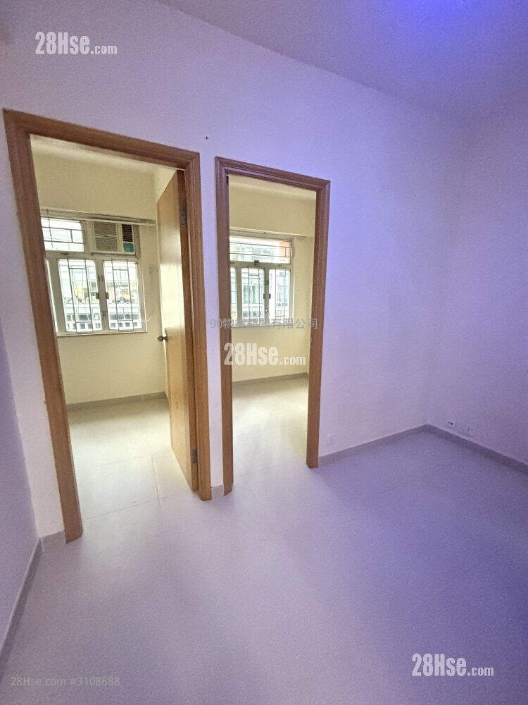 Shing Wan Building Sell 327 ft² ( 30.4 m² )