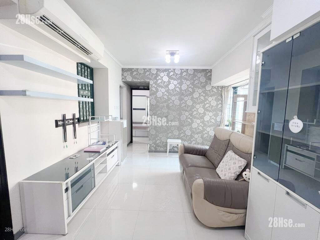 Dawning Views Sell 2 Bedrooms , 1 Bathroom 384 ft² ( 35.7 m² )