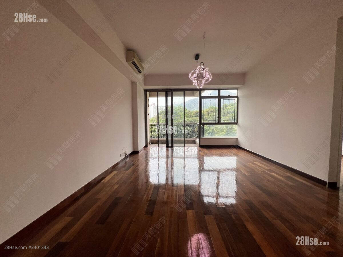 The Great Hill Sell 4 Bedrooms 1,554 ft² ( 144.4 m² )