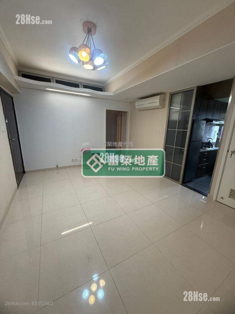 Oscar Court Sell 3 Bedrooms , 1 Bathroom 474 ft² ( 44.0 m² )