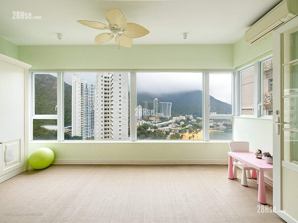 Repulse Bay Heights Sell 3 Bedrooms , 2 Bathrooms 2,049 ft² ( 190.4 m² )
