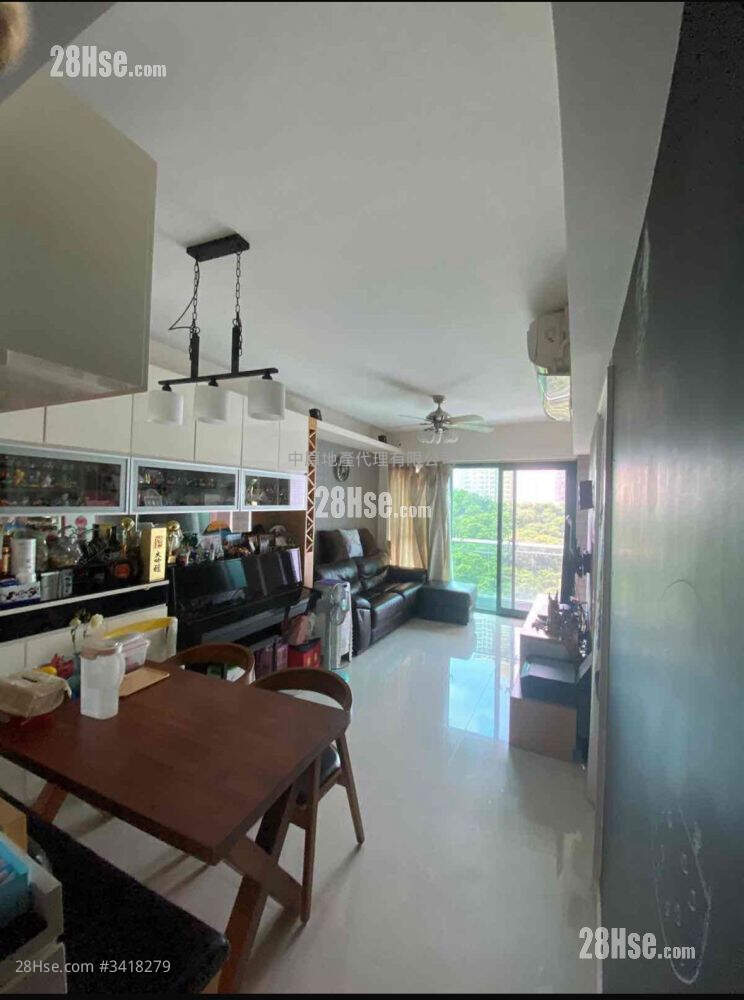Mont Vert Sell 3 Bedrooms 734 ft² ( 68.2 m² )