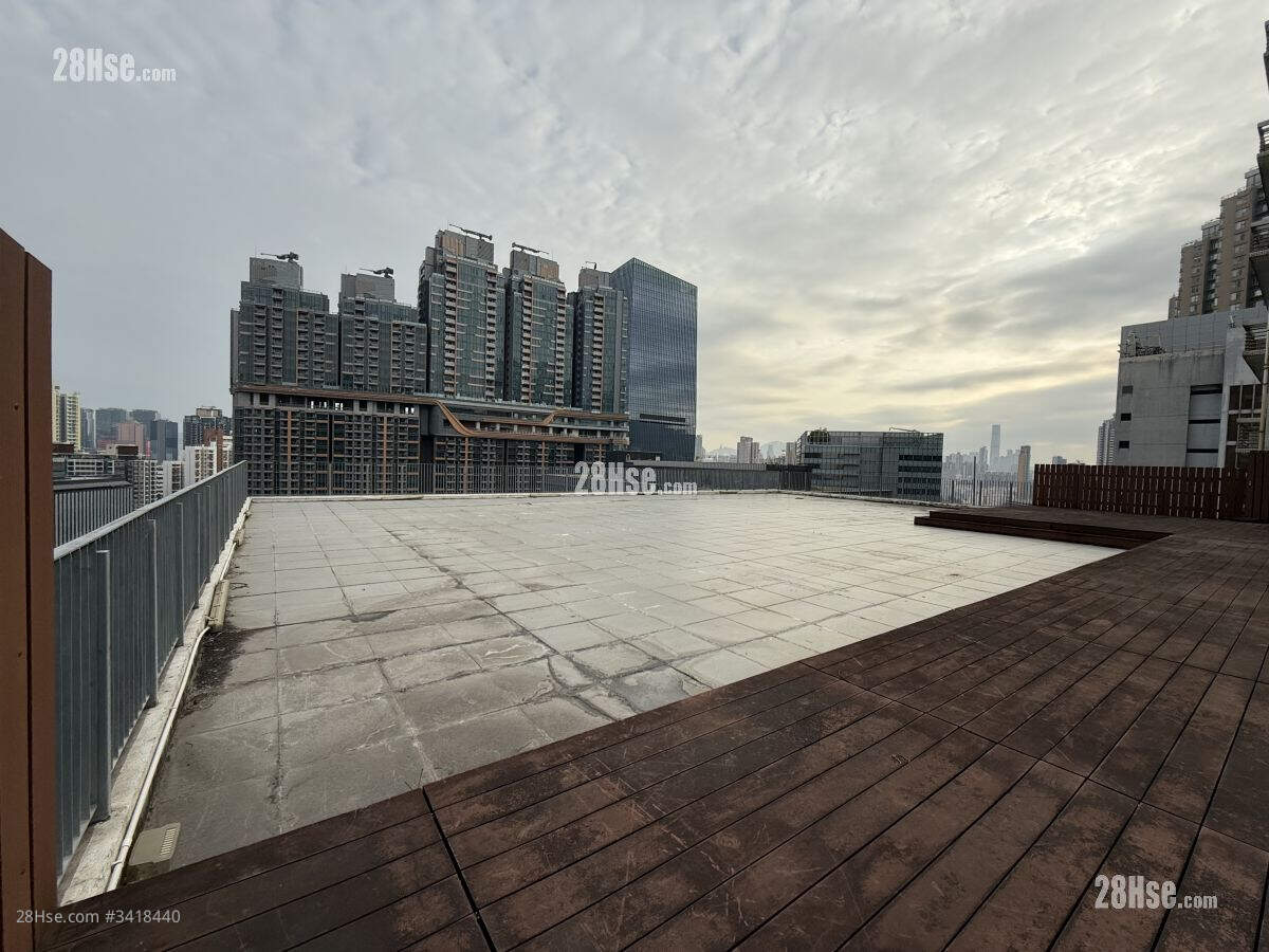 Prince Industrial Building Sell 8,300 ft² ( 771.1 m² )