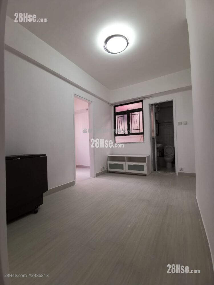 Chi Lok Terrace Sell 1 Bedroom , 1 Bathroom 306 ft² ( 28.4 m² )