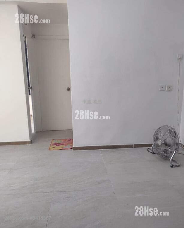 Wang Kwong Building Rental 2 Bedrooms , 1 Bathroom 390 ft² ( 36.2 m² )