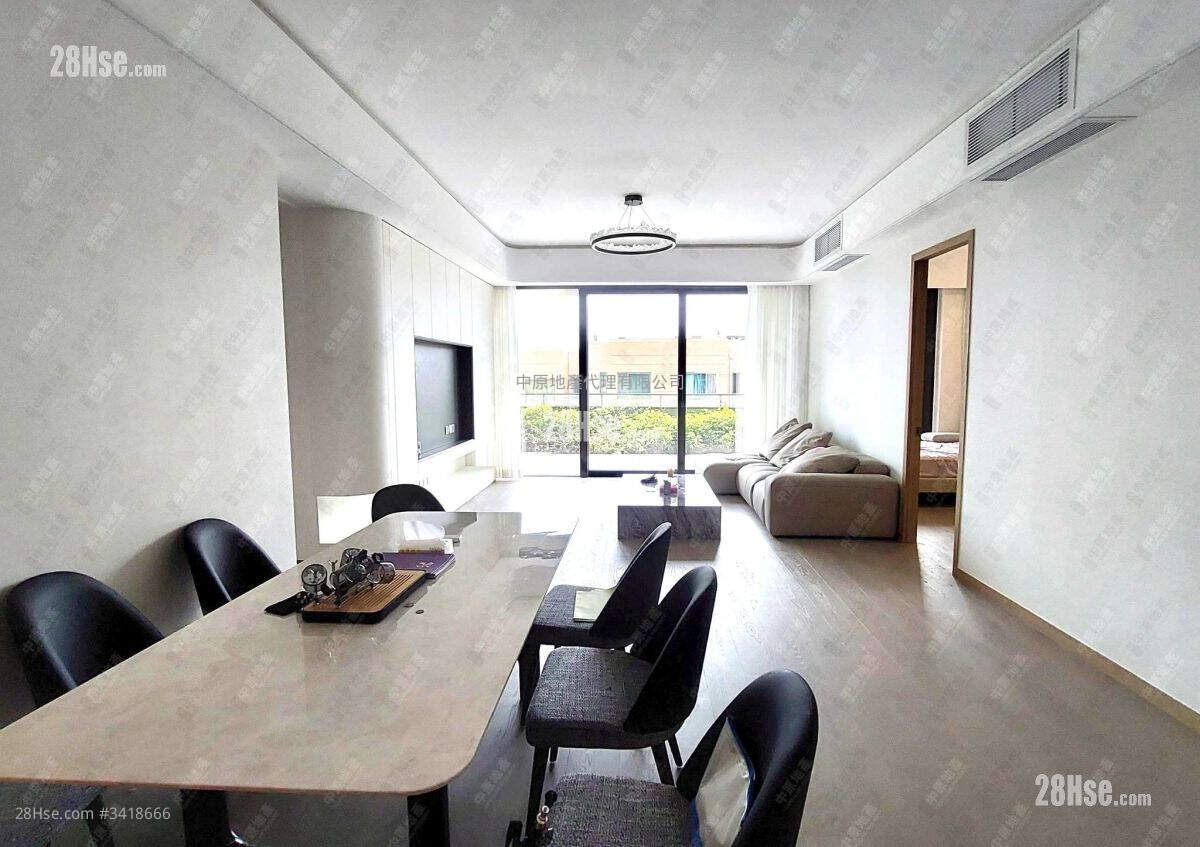 Villa Lucca Rental 1,475 ft² ( 137.0 m² )